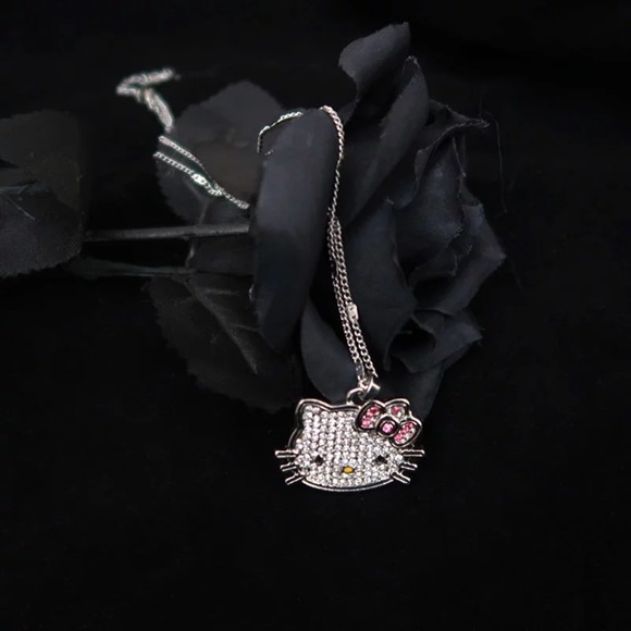 Hello Kitty Rhinestone Necklace - Picture 5 of 5